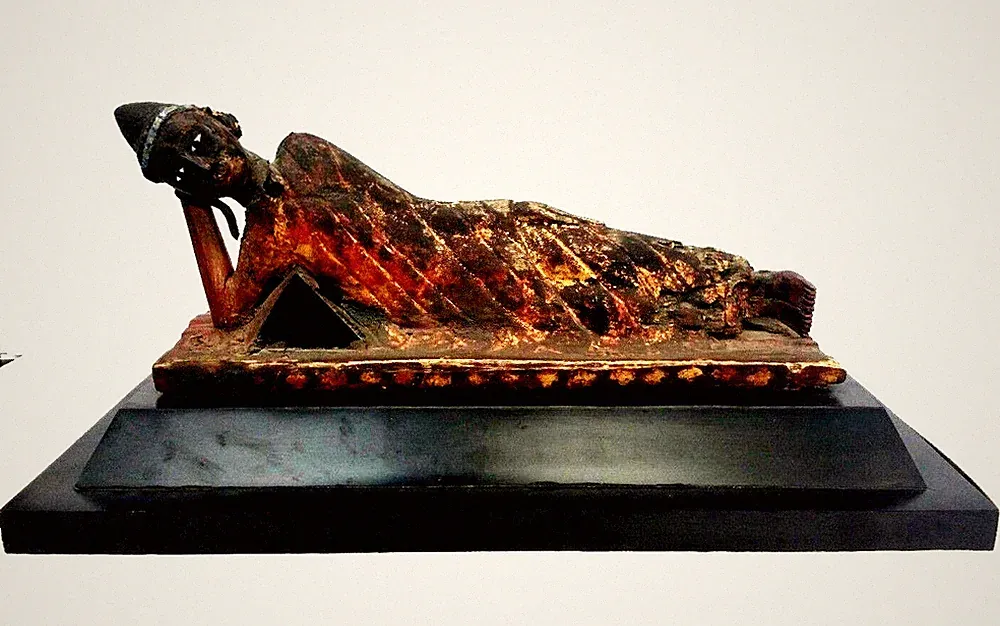 Antique Thai Reclining Buddha Parcel Gilt Lacquer Wood on Stand 15 3/4''