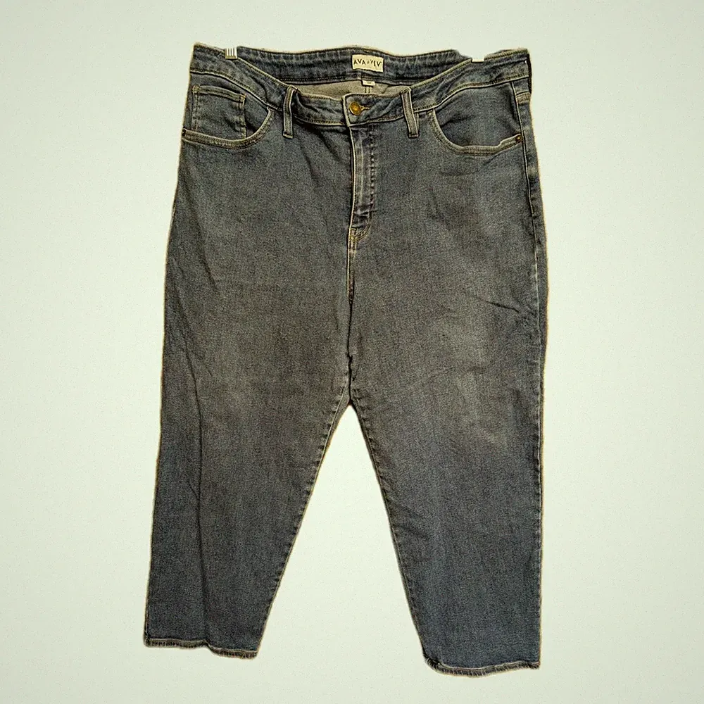 Ava Viv Jeans Women's Size 20 W (Oversized) 38x25 Medium Wash Tapered Leg